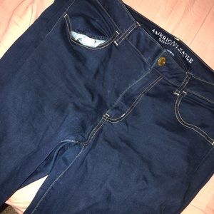 American eagle dark wash skinny jeans